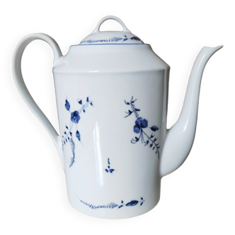 Chantilly porcelain coffee pot