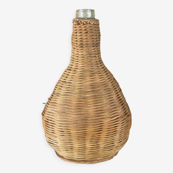 Wicker dressed bottle