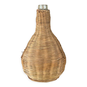 Wicker dressed bottle