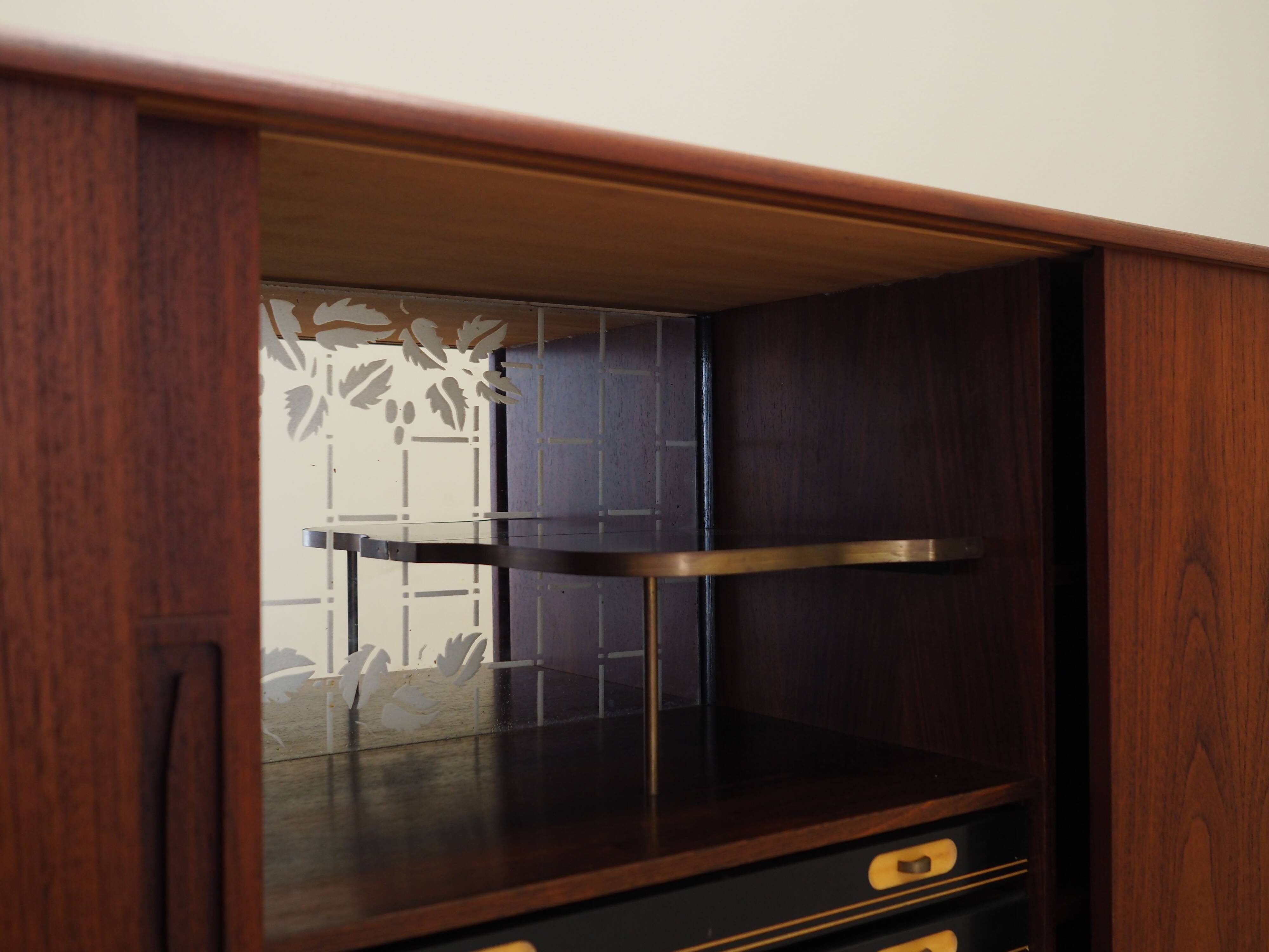 Buffet haut en teck, design danois, années 1970, fabriqué par ES Møbler