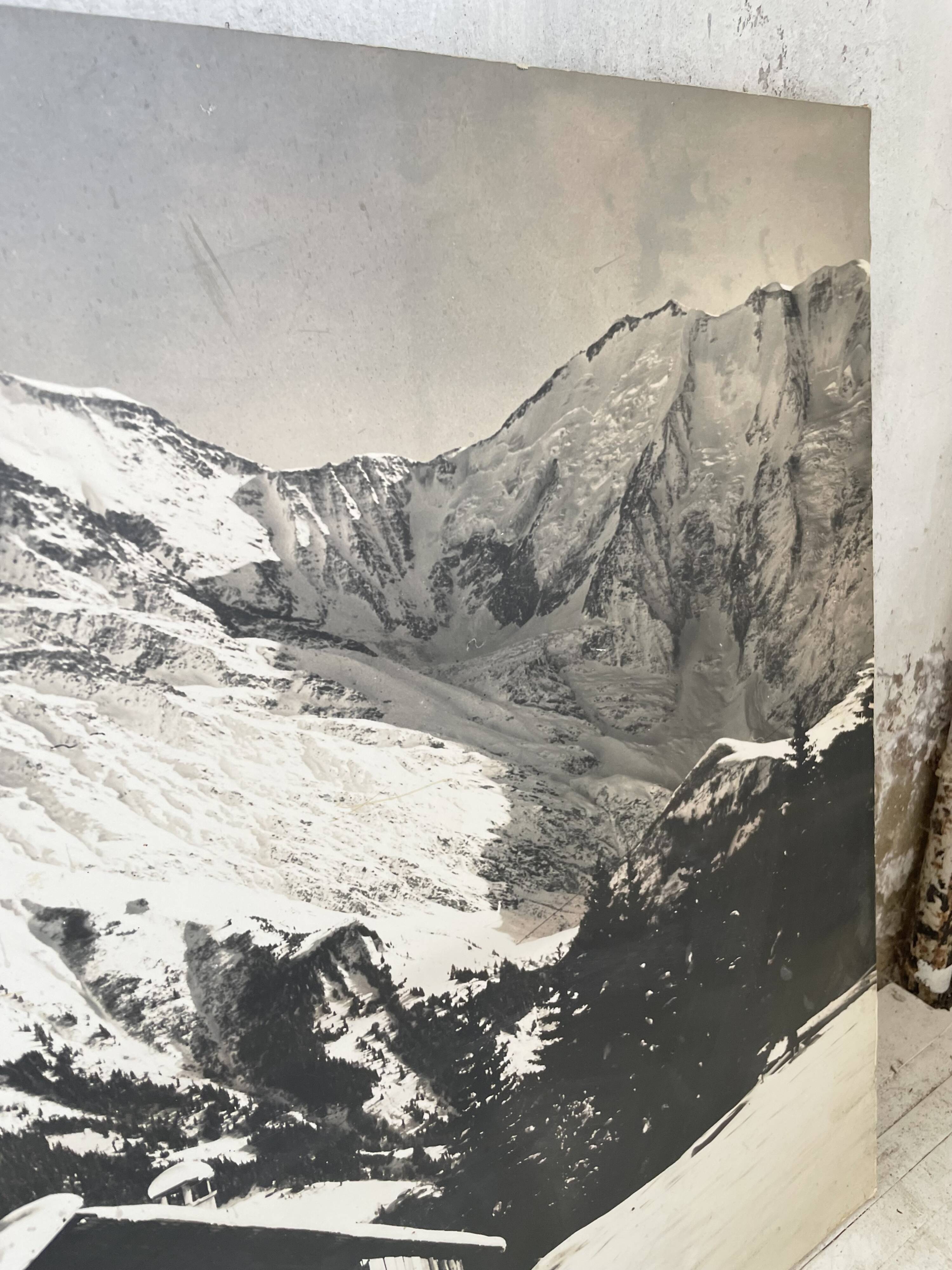 Photo on wood chalet 60s