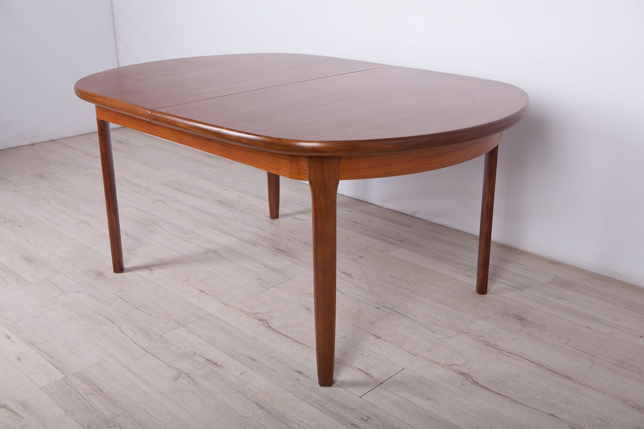 Mid-Century Teak Oval Dining Table from Elliots of Newbury, 1960s