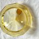 Poudrier Art Déco aux parois facettées  en cristal jaune citrine