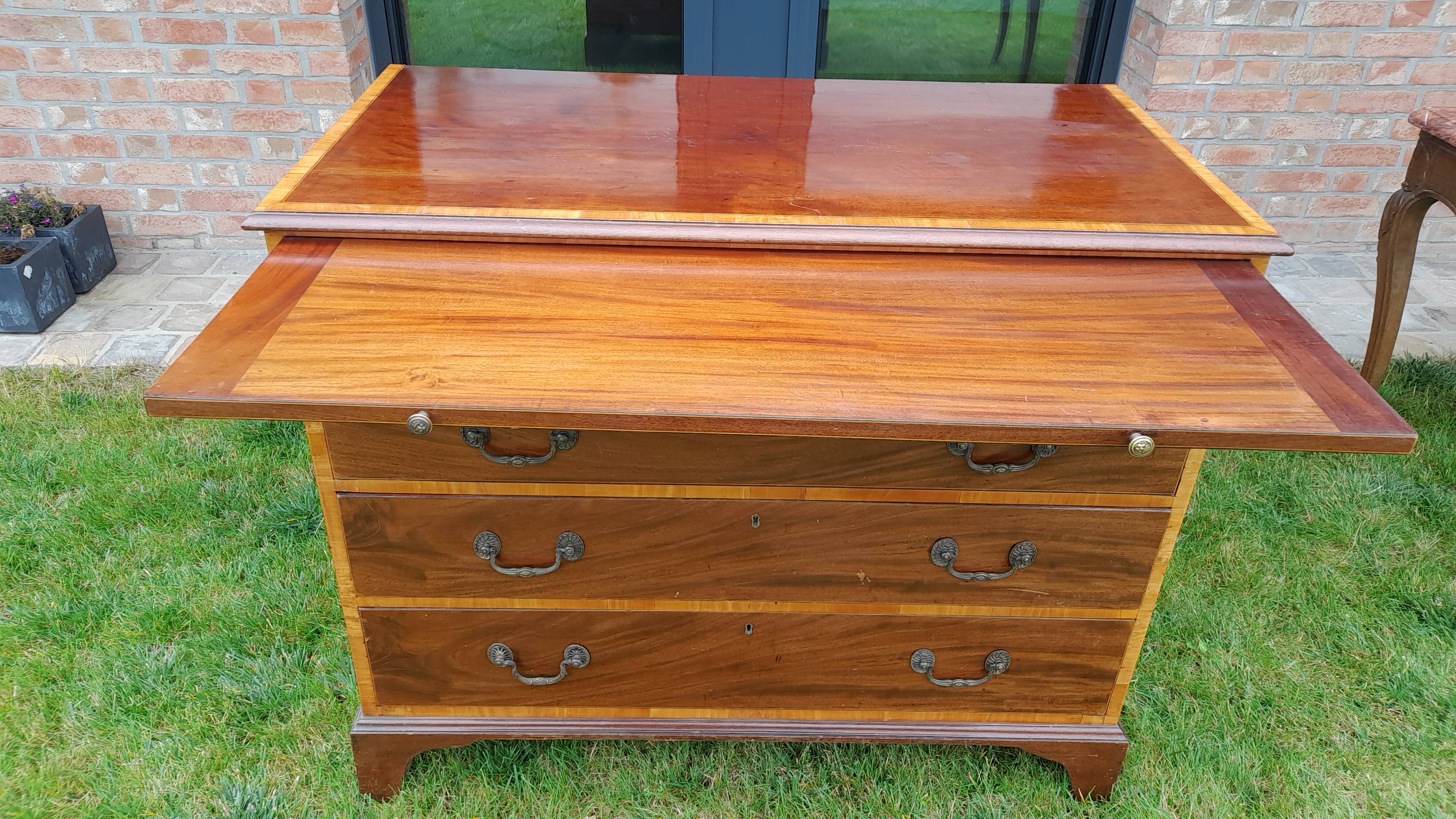 Commode anglaise