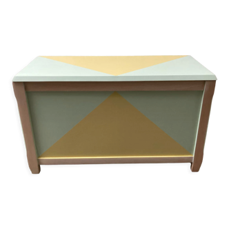 Toy chest