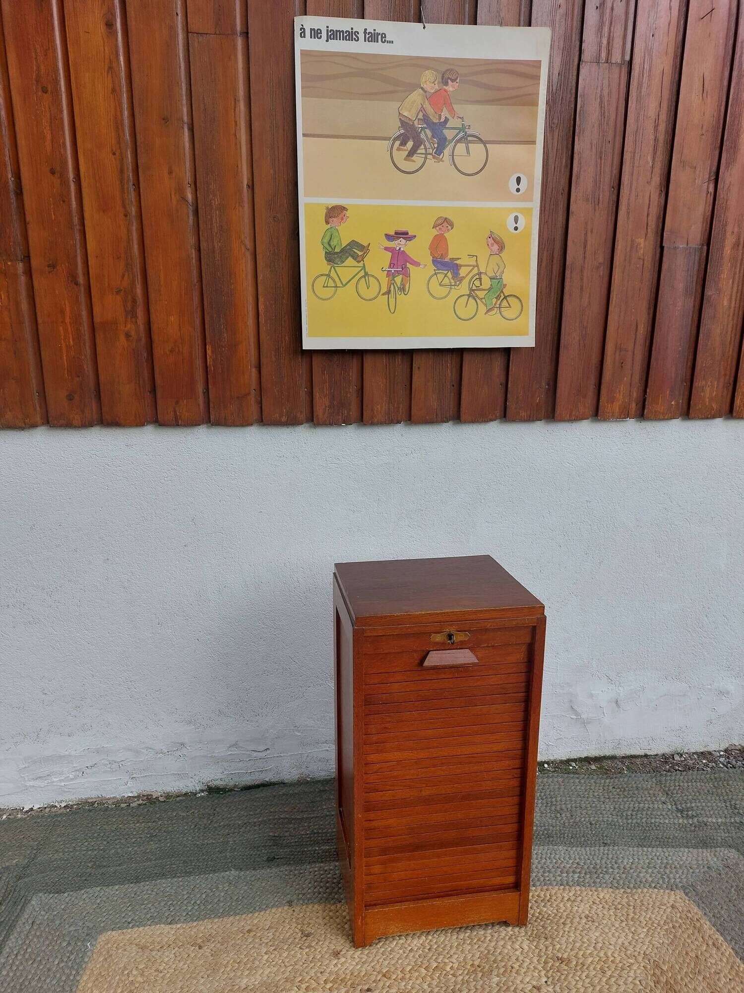 Small piece of furniture, roll-top filing cabinet
