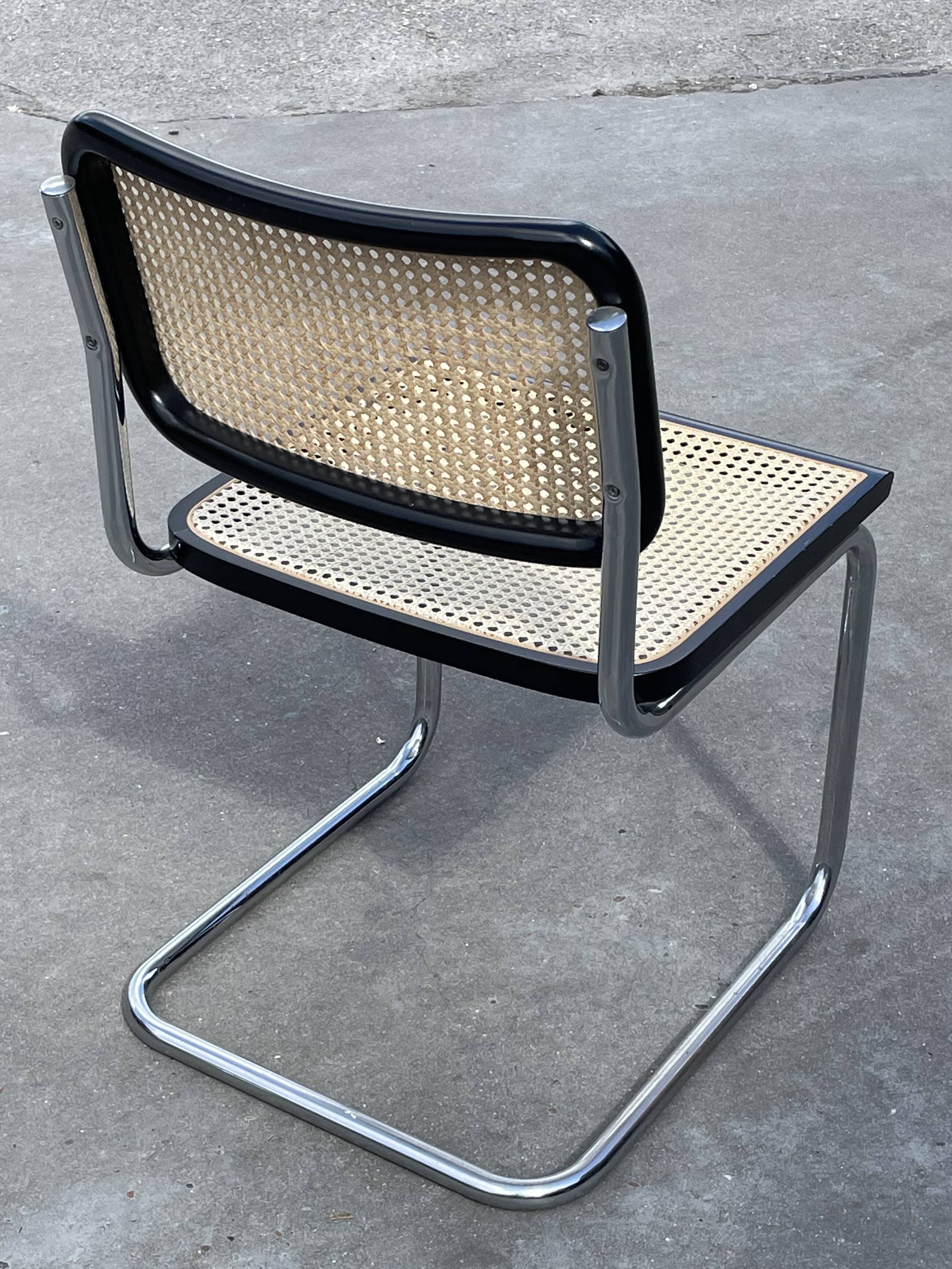 Cesca chair b32 model in blak and wood by Marcel Breuer