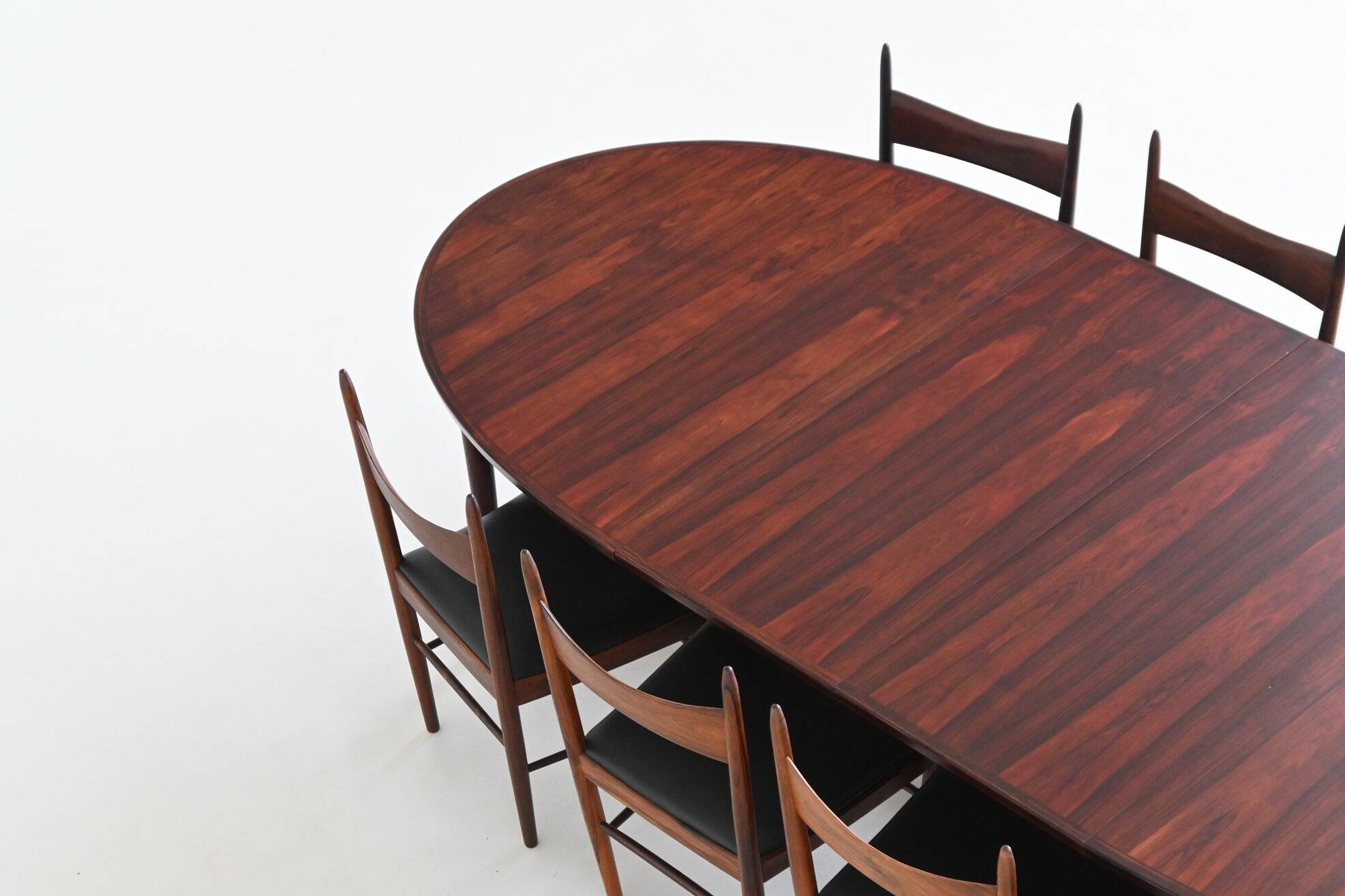Arne Vodder model 212 oval dining table rosewood Sibast Denmark 1960