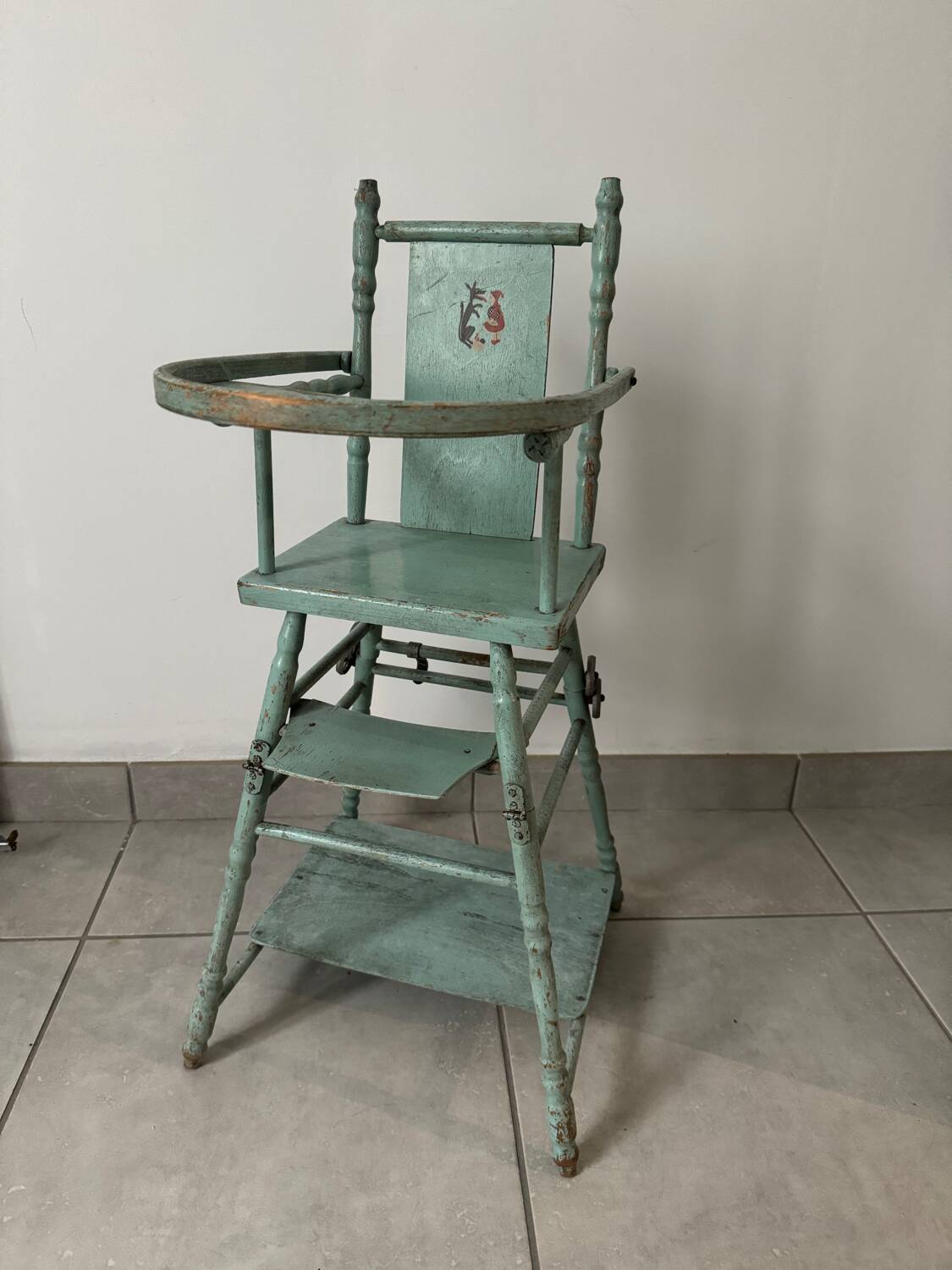 Baby high chair with system