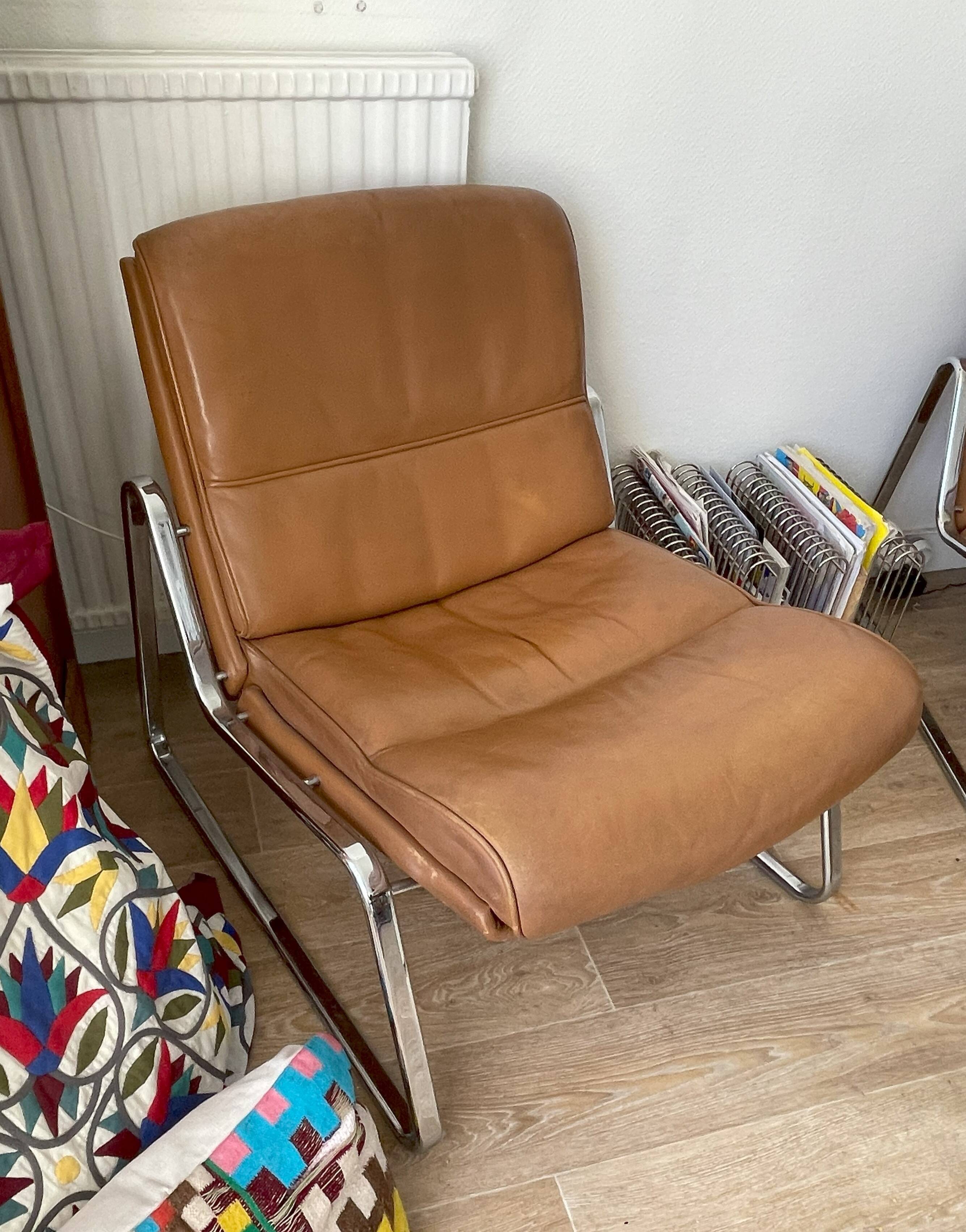 Superbe paires de chauffeuses scandinaves
