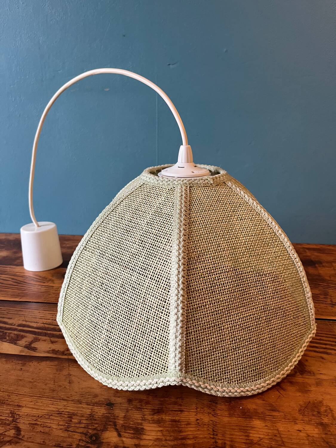 70s/80s pendant lamp in green rattan and embroidery