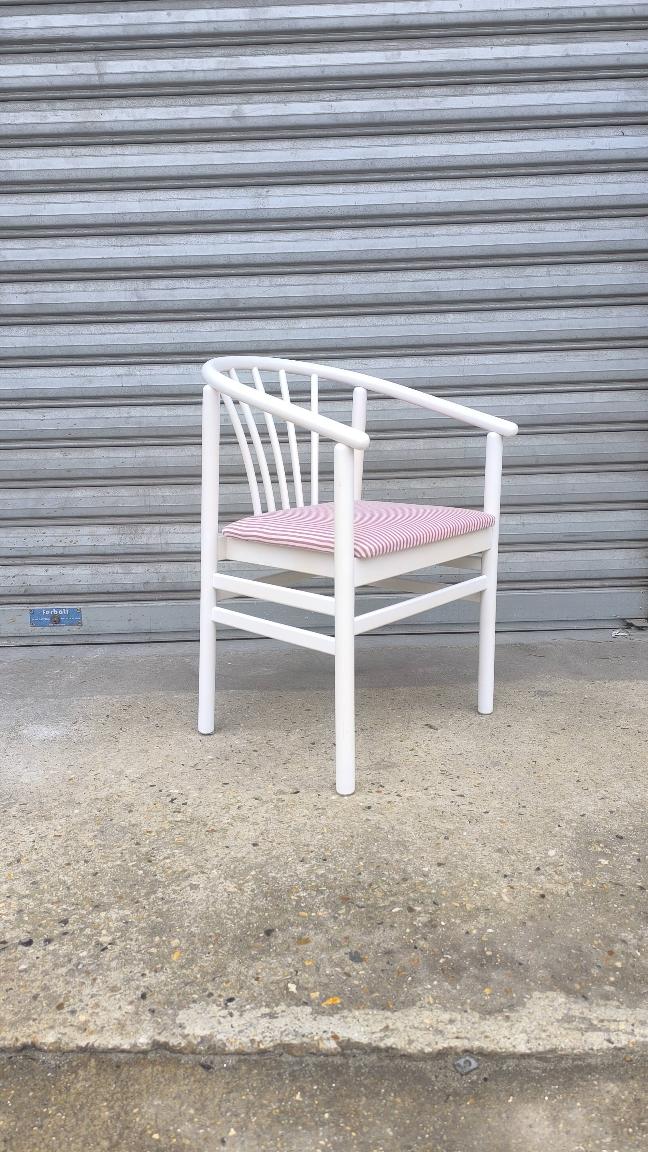 Italian armchair from the 80s