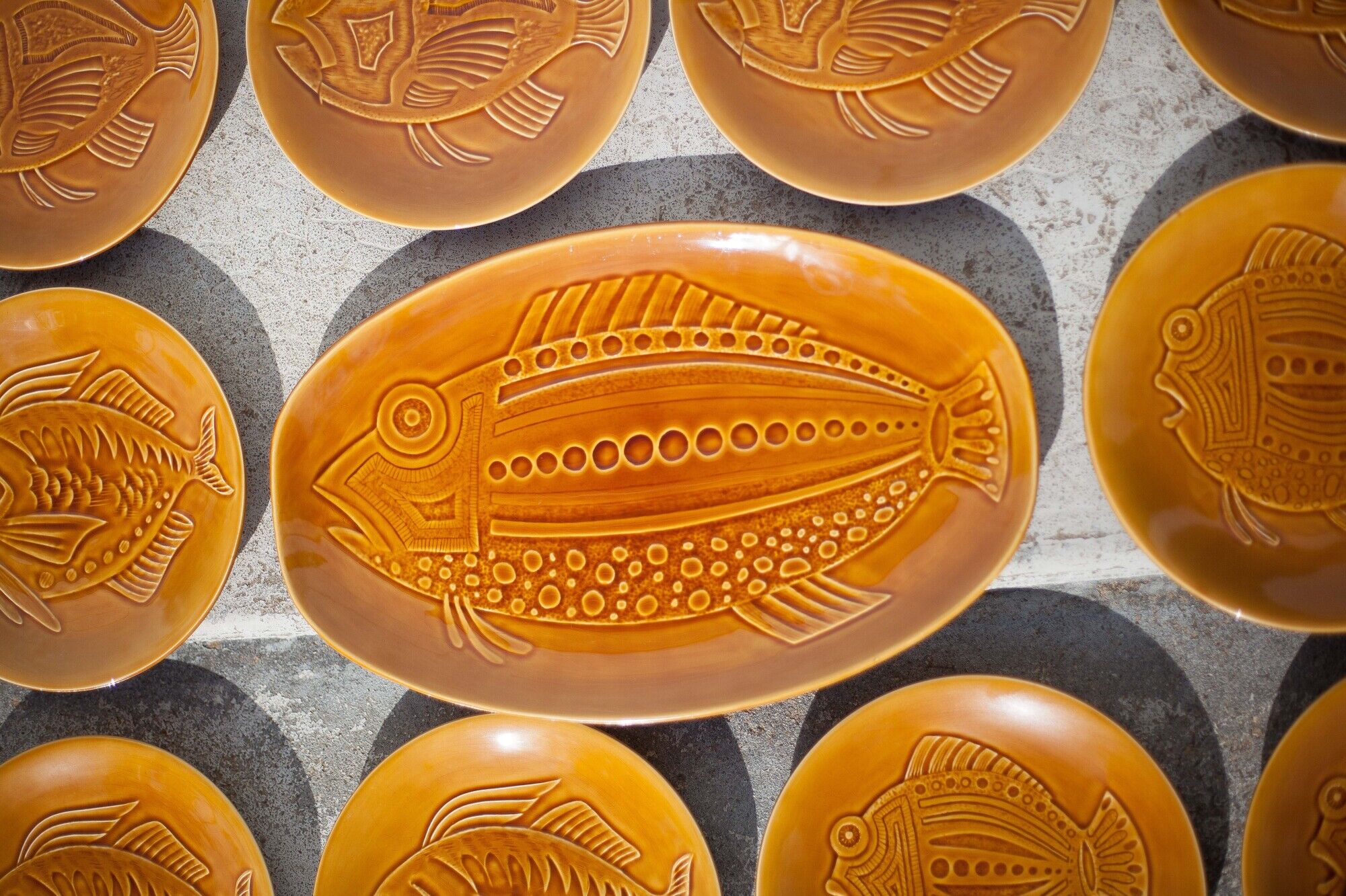Fish service, Longchamp France porcelain service, 12 fish plates and 1 serving dish