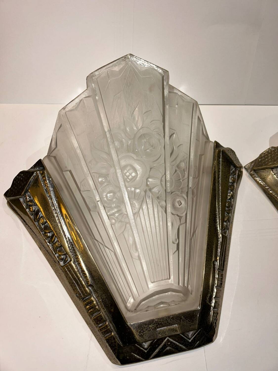 Paire d'appliques Art Déco Verrerie des Hanots