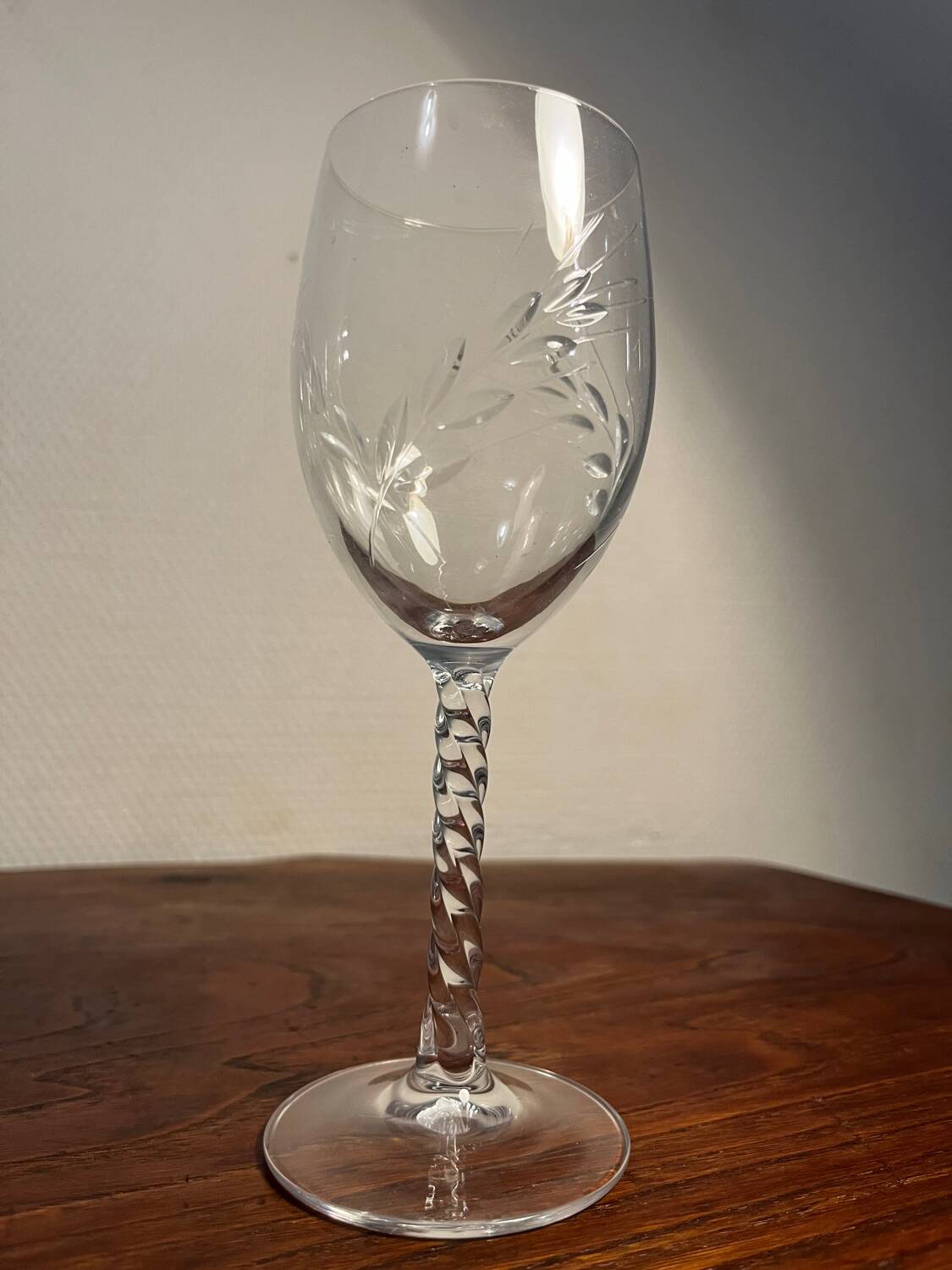 6 crystal wine and water stemmed glasses Fleury model