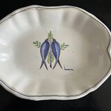 vintage plate in earthenware with birds