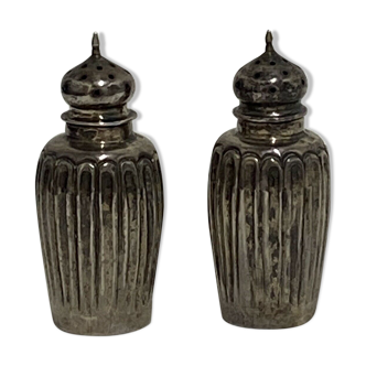 Pair of salt shakers sprinkler sprinkler solid silver period 18th century