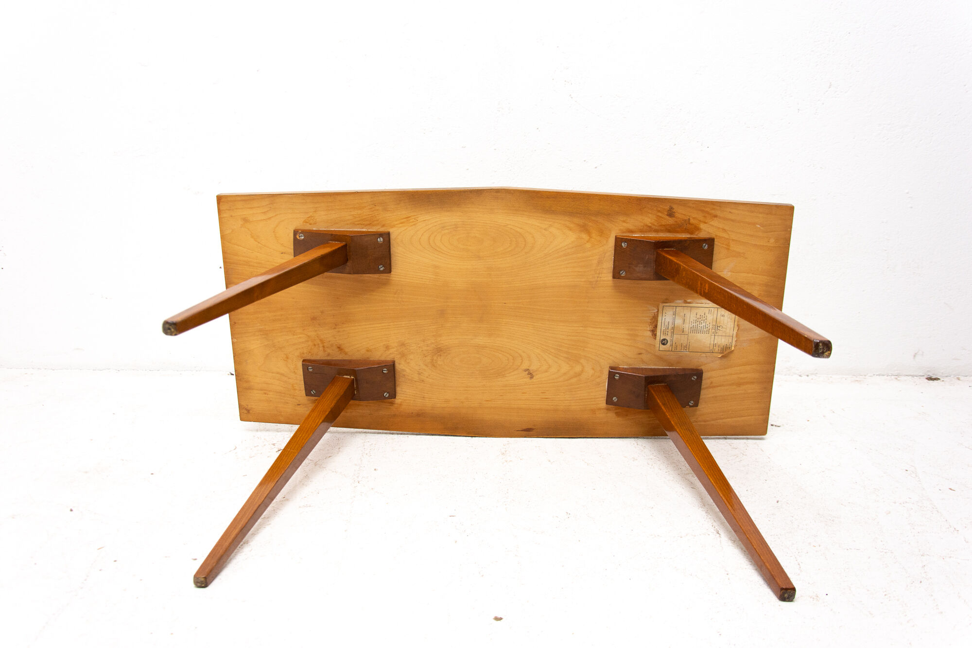 Table basse de František Jirák pour Tatra nábytok, 1960