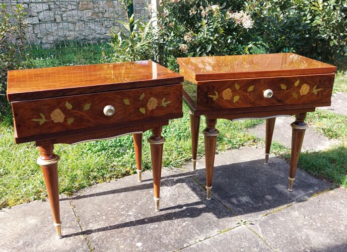 Tables de chevet en bois de rose années 60 70
