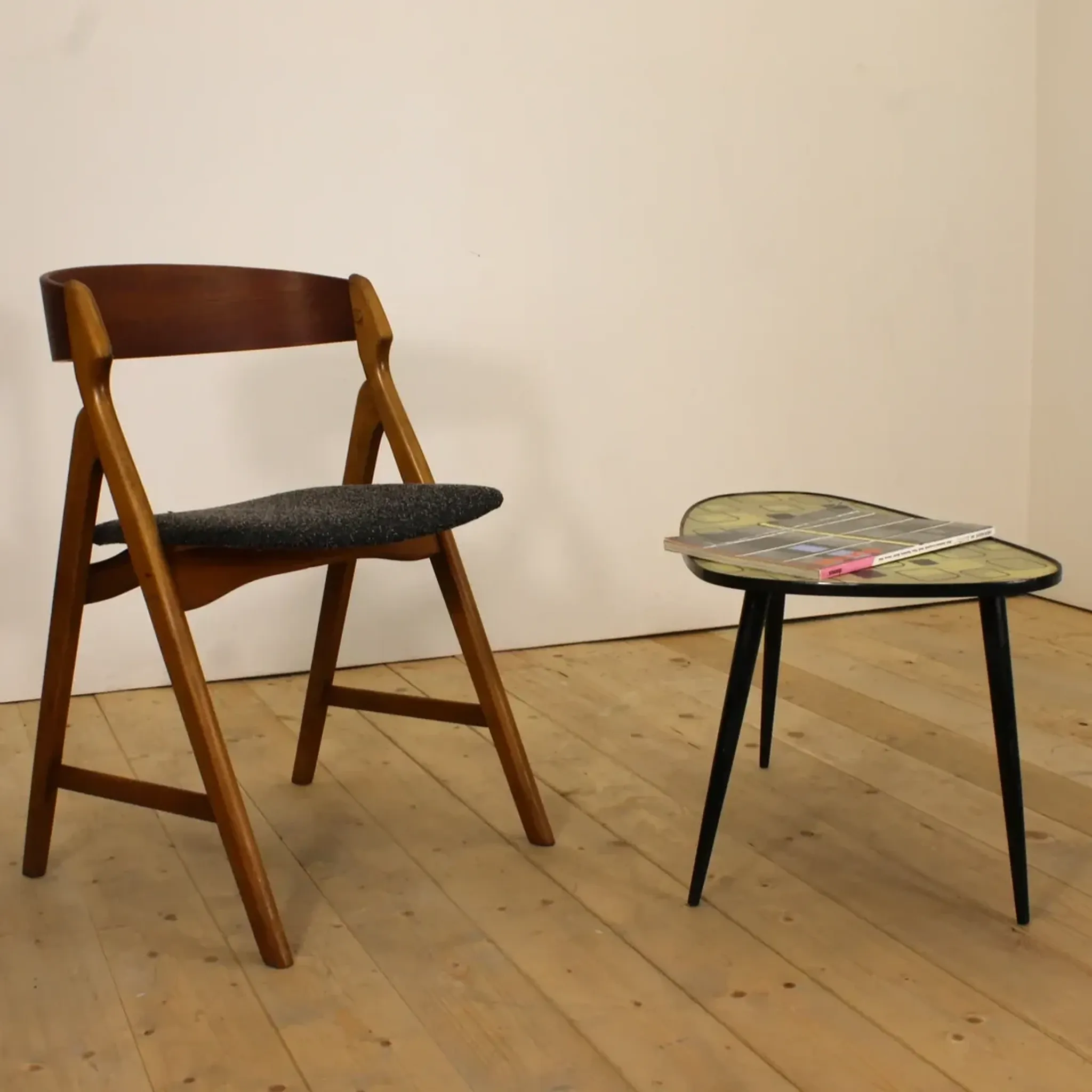 Set de 4 chaises modèle 1255 de Kjaernulf, années 60