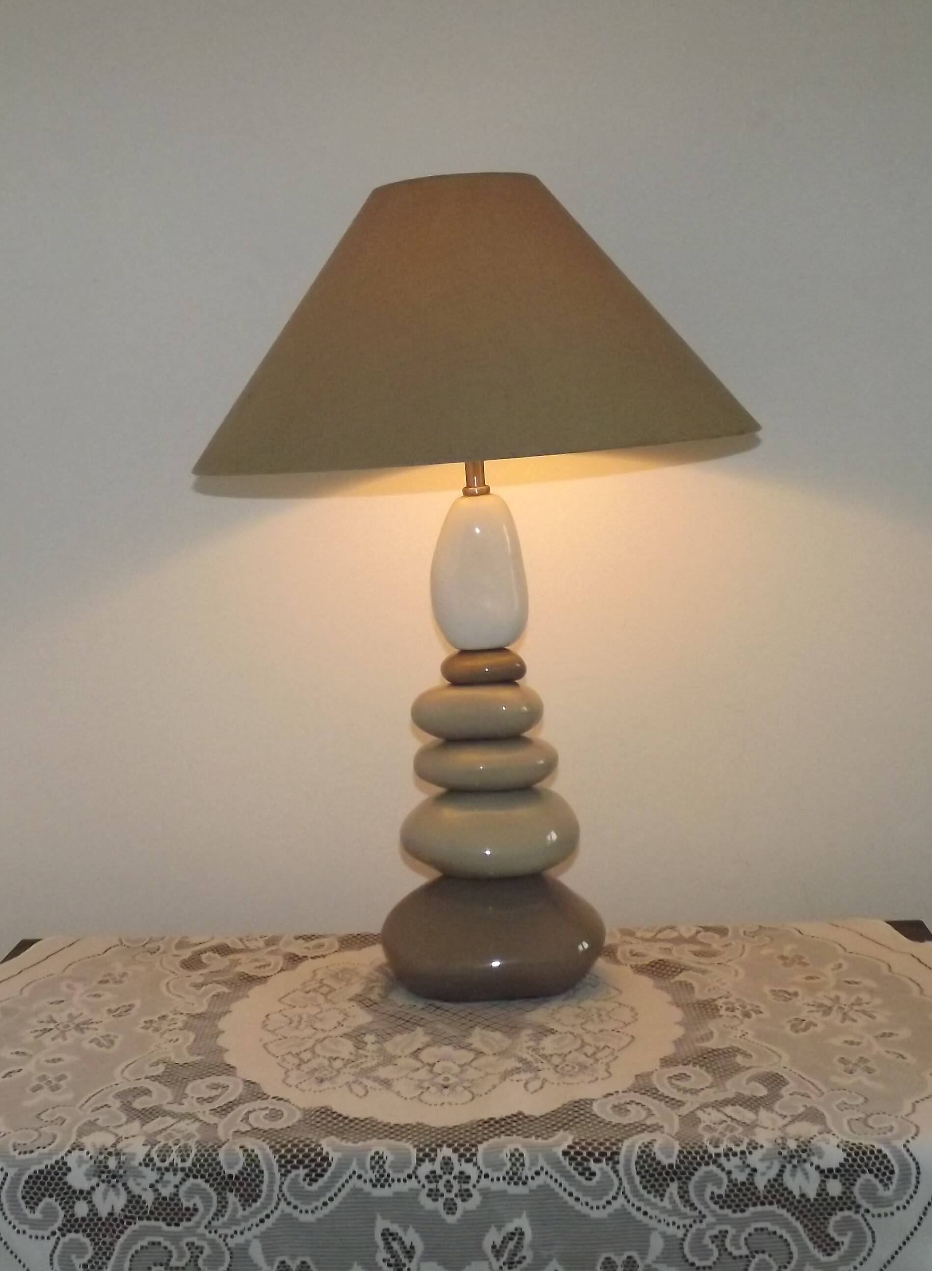 Large vintage table lamp from the 1990s in brown and beige ceramic with a lampshade.