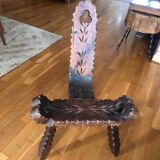 Chaise tripode brutaliste