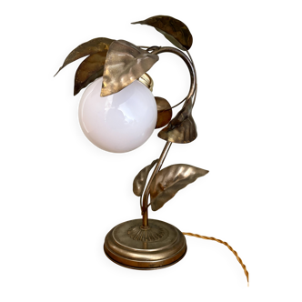 Vintage lamp with leaves in gilded brass and white opaline globe