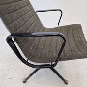 Chaise modèle EA 116 par Eames pour Herman Miller, 1960