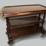 Serving table