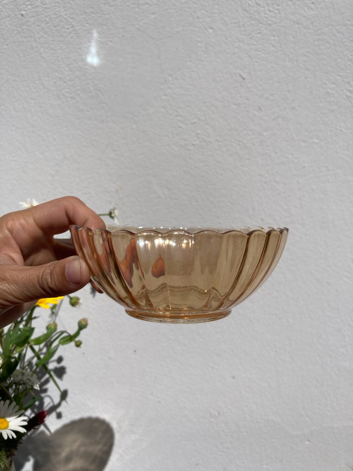 4 amber glass bowls