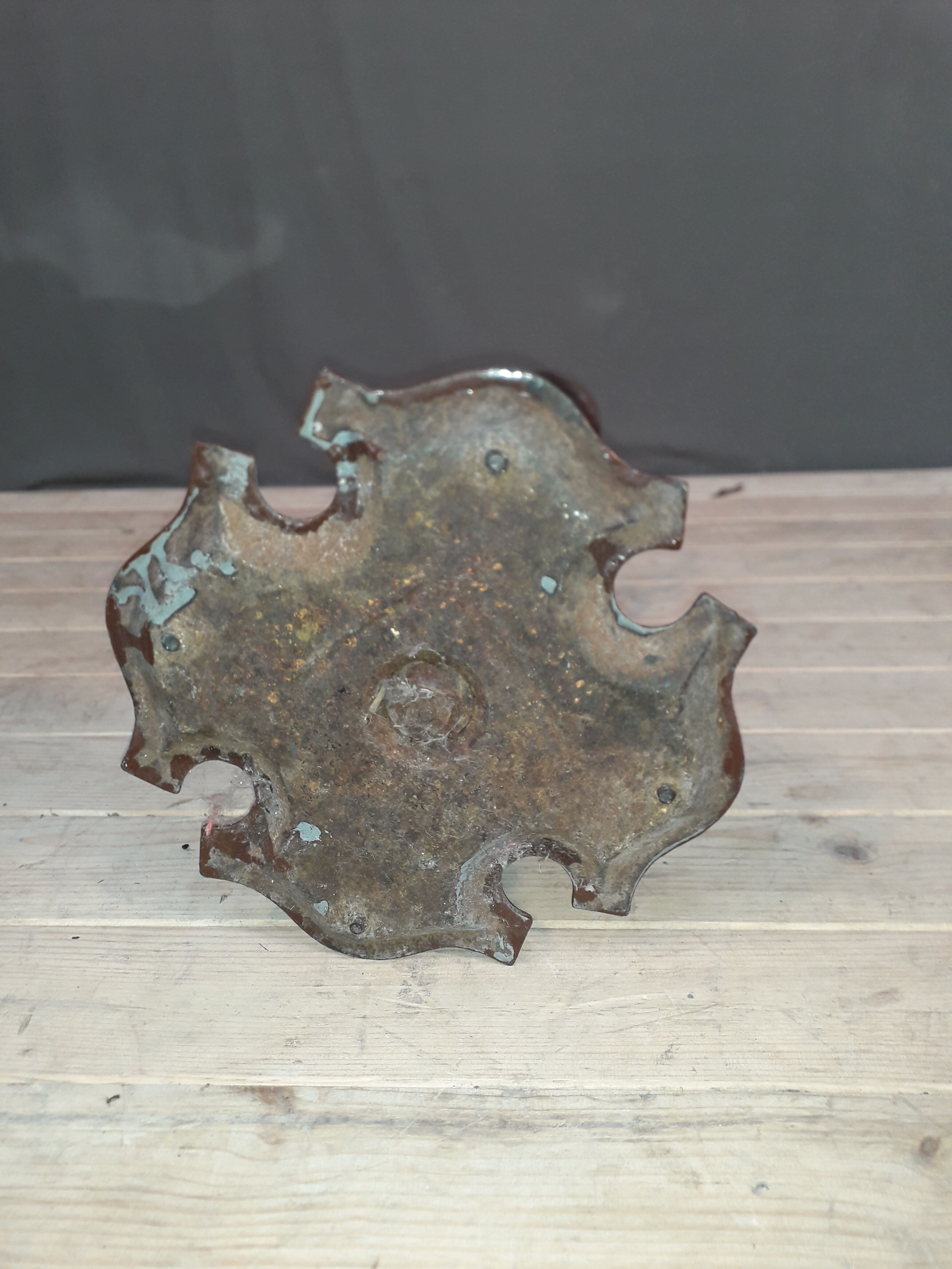 Cast iron umbrella holder