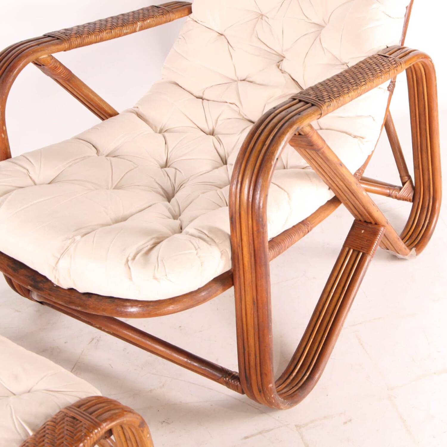 Rattan lounge chair