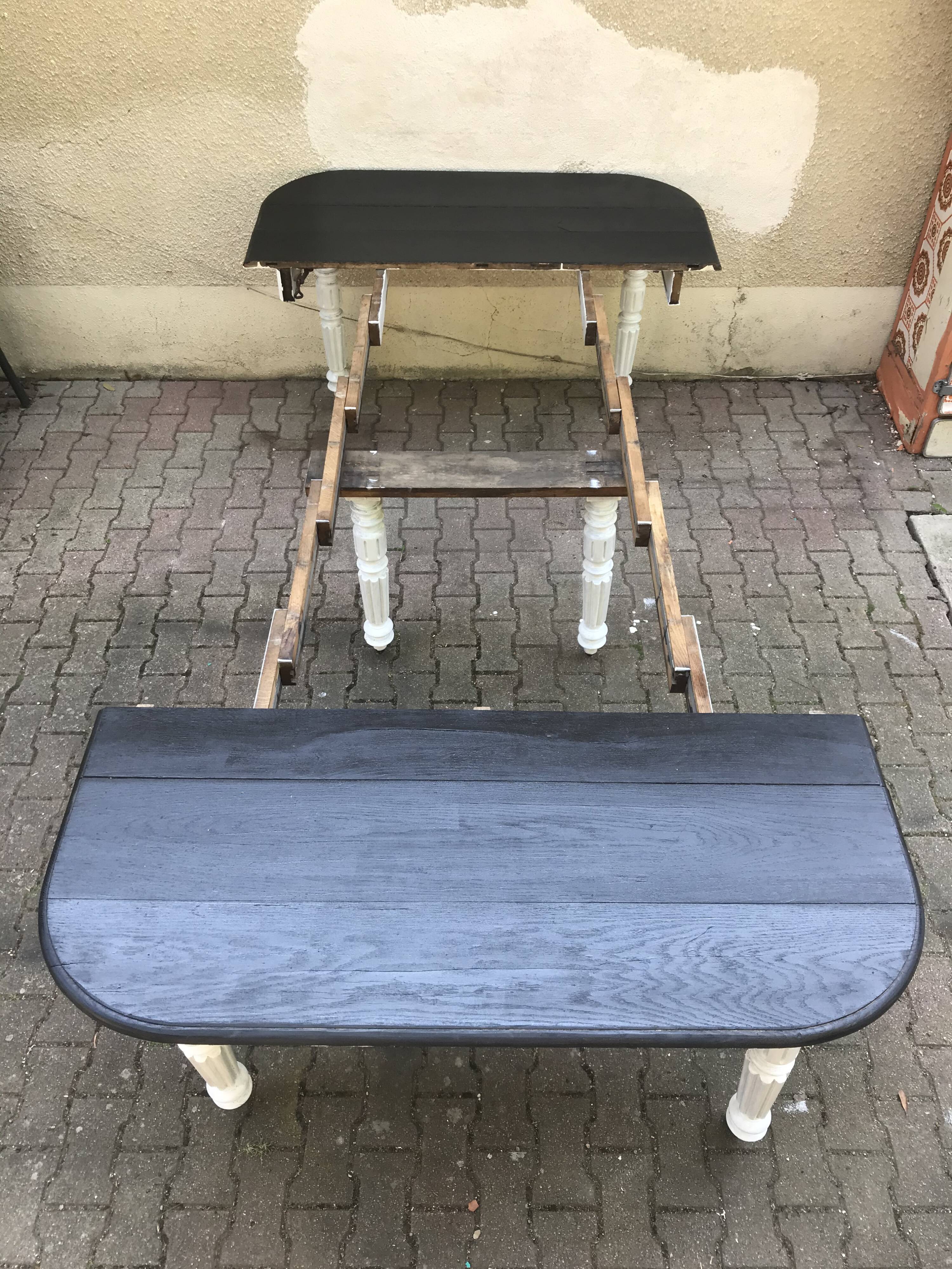 Old table Henri II