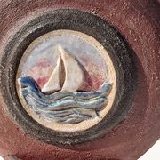 Vase céramique décor bateau signé