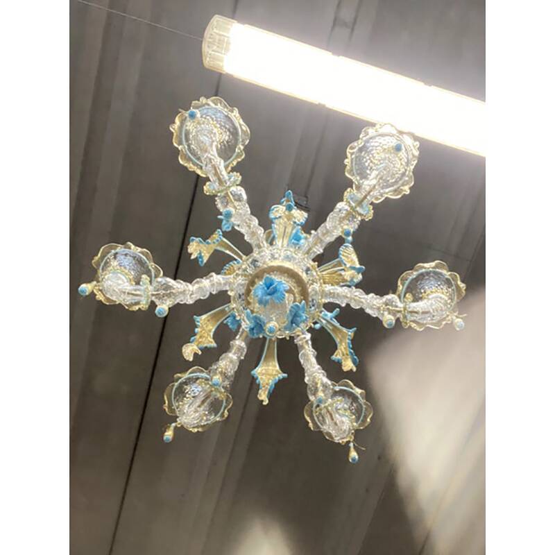 Contemporary Venetian Transparent-Gold Murano Style Glass Chandelier With Leaves and Turquoise Flowe