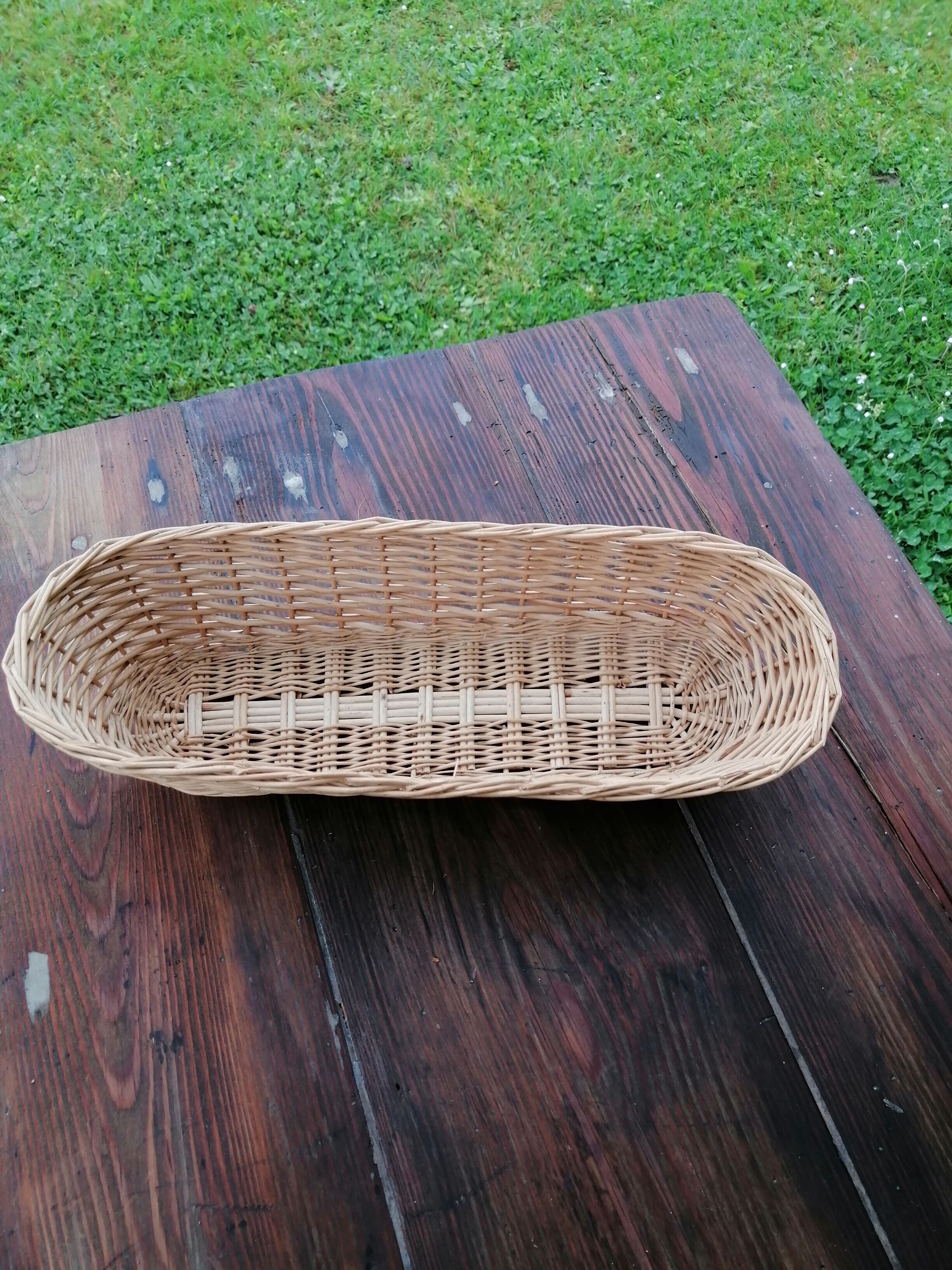 Wicker table bread basket