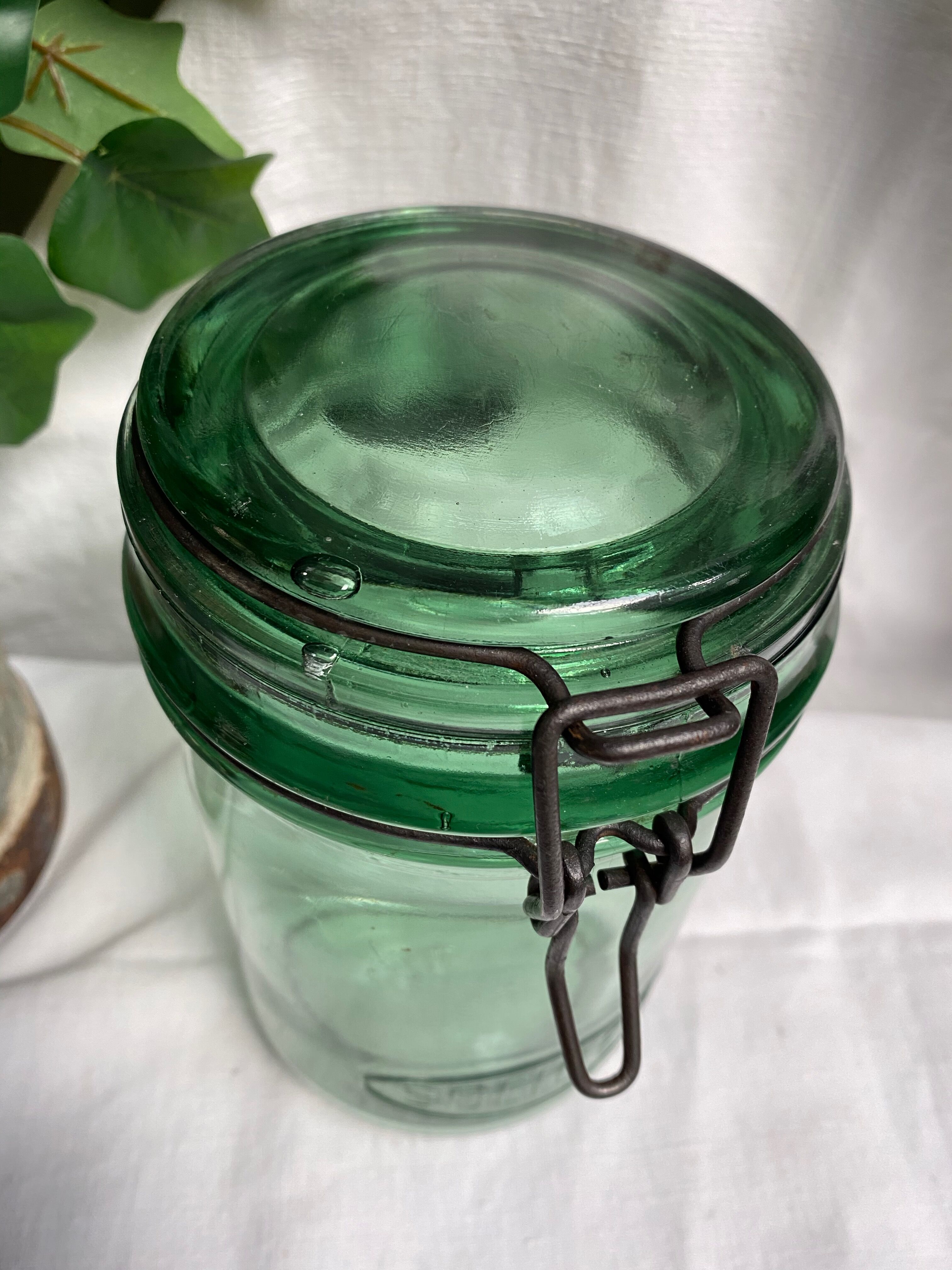 Solidx old glass jar