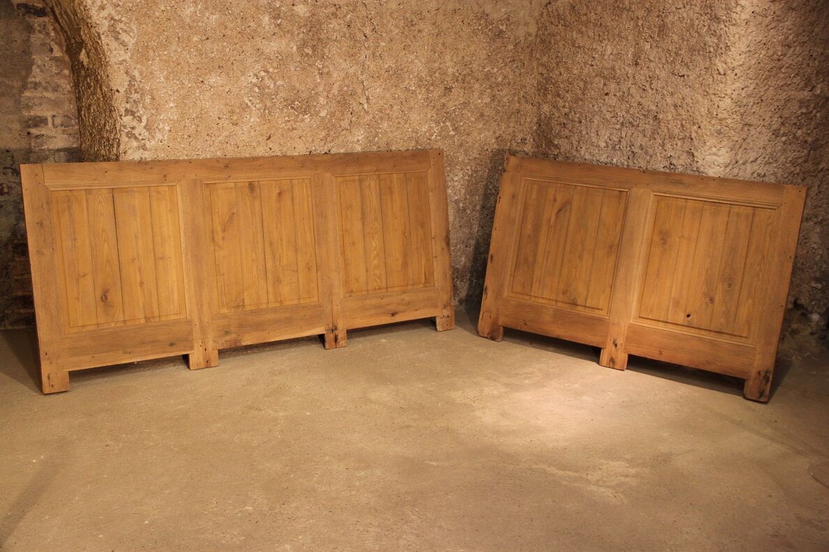 Wood panels in oak XIX emu