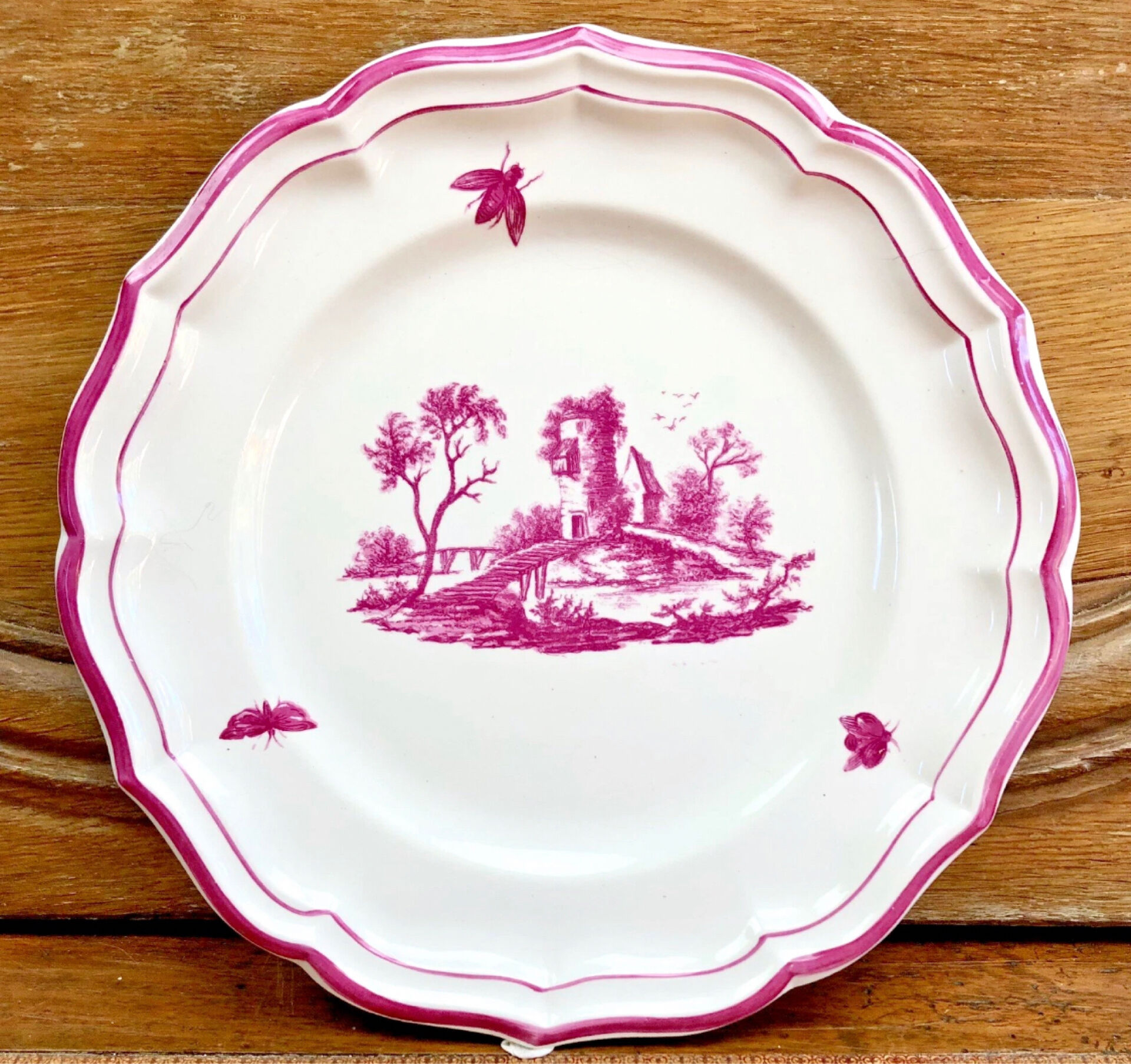 6 old flat table plates, Gien earthenware, pink landscape model.