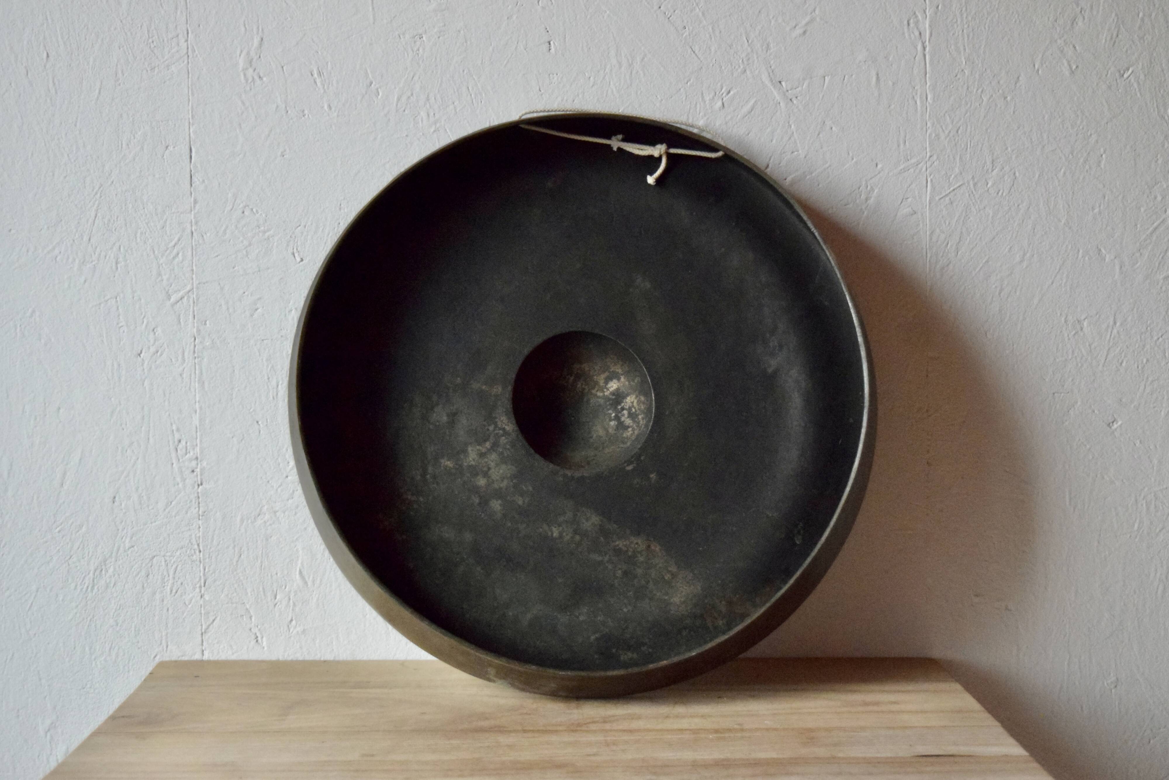 Old Asian gong - 46 cm