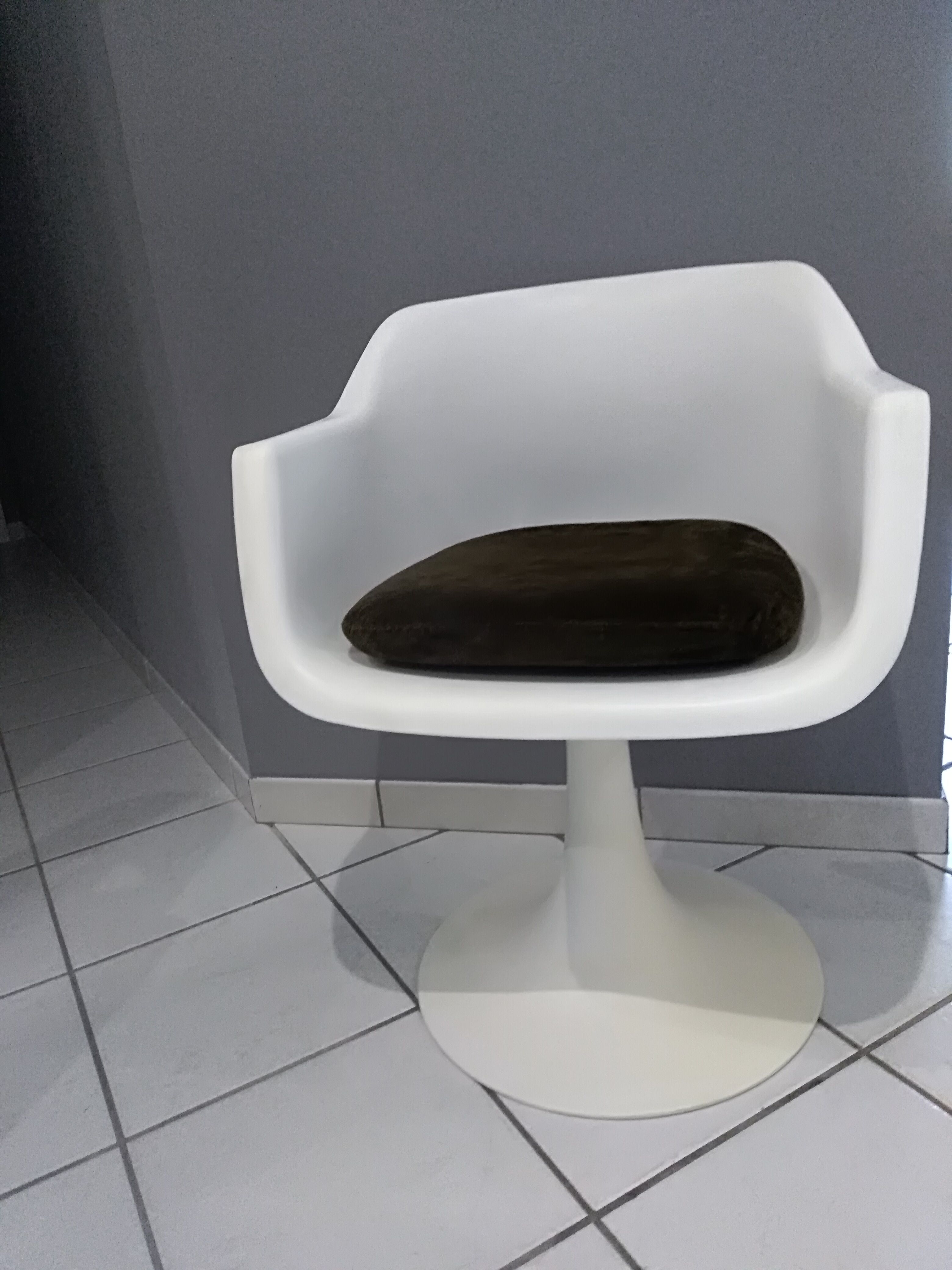 Albert Jacob vintage tulip chair 1970