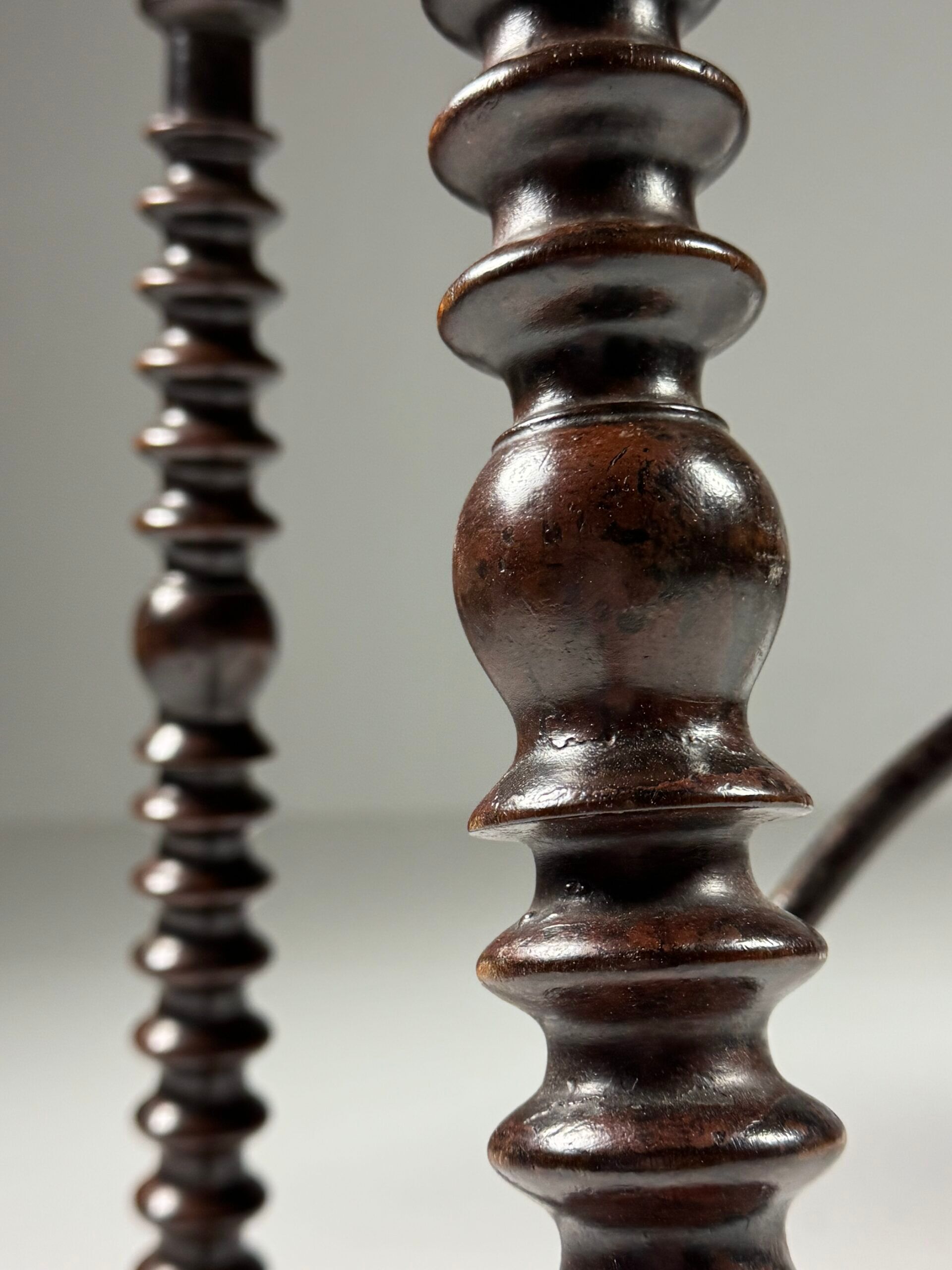 Table espagnole du XVIIIe siècle