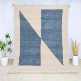 Handmade pure wool Moroccan rug size 150 x 250 cm