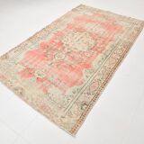 5x8 Coral Pink Classic Vintage Rug, 147x243 Cm
