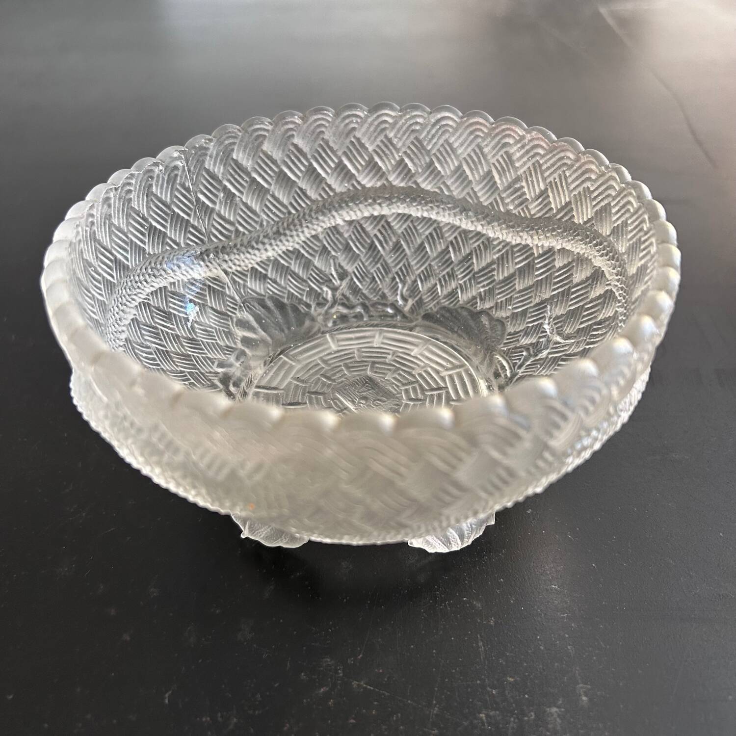 Frosted glass bowl with snake decoration