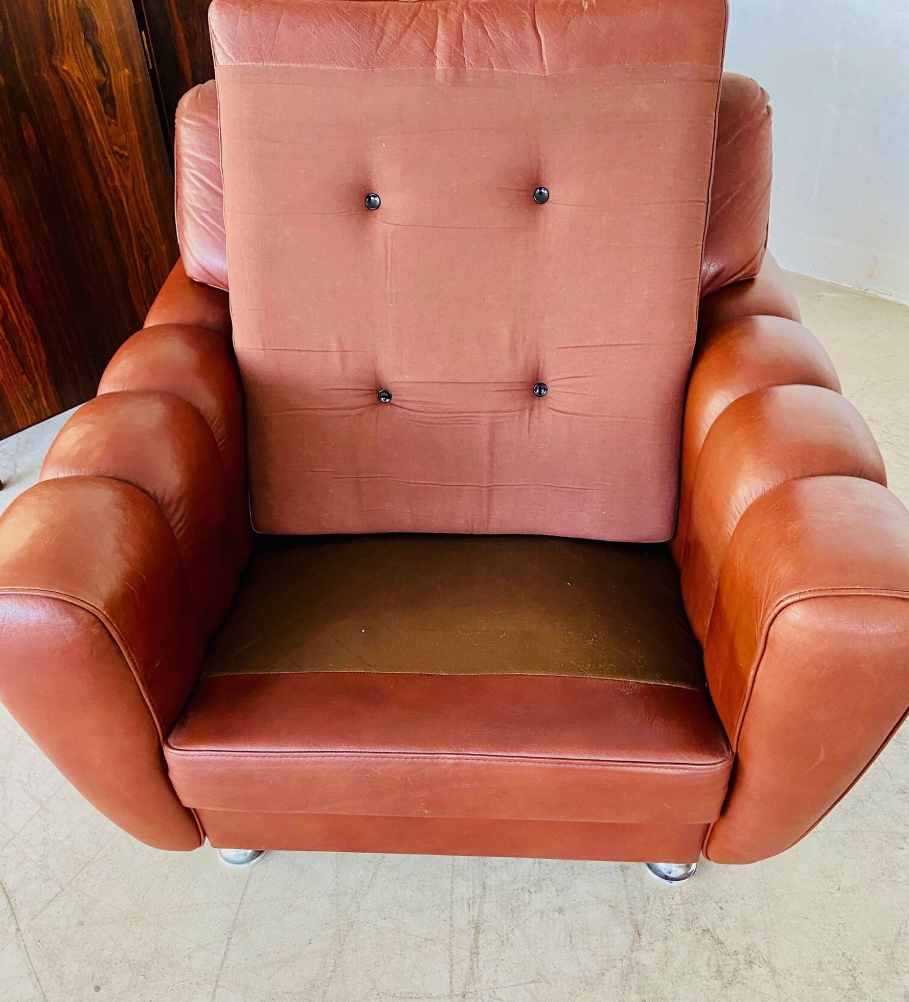 Vintage Danish mid-century Svend Skipper leather club chairs 1970s