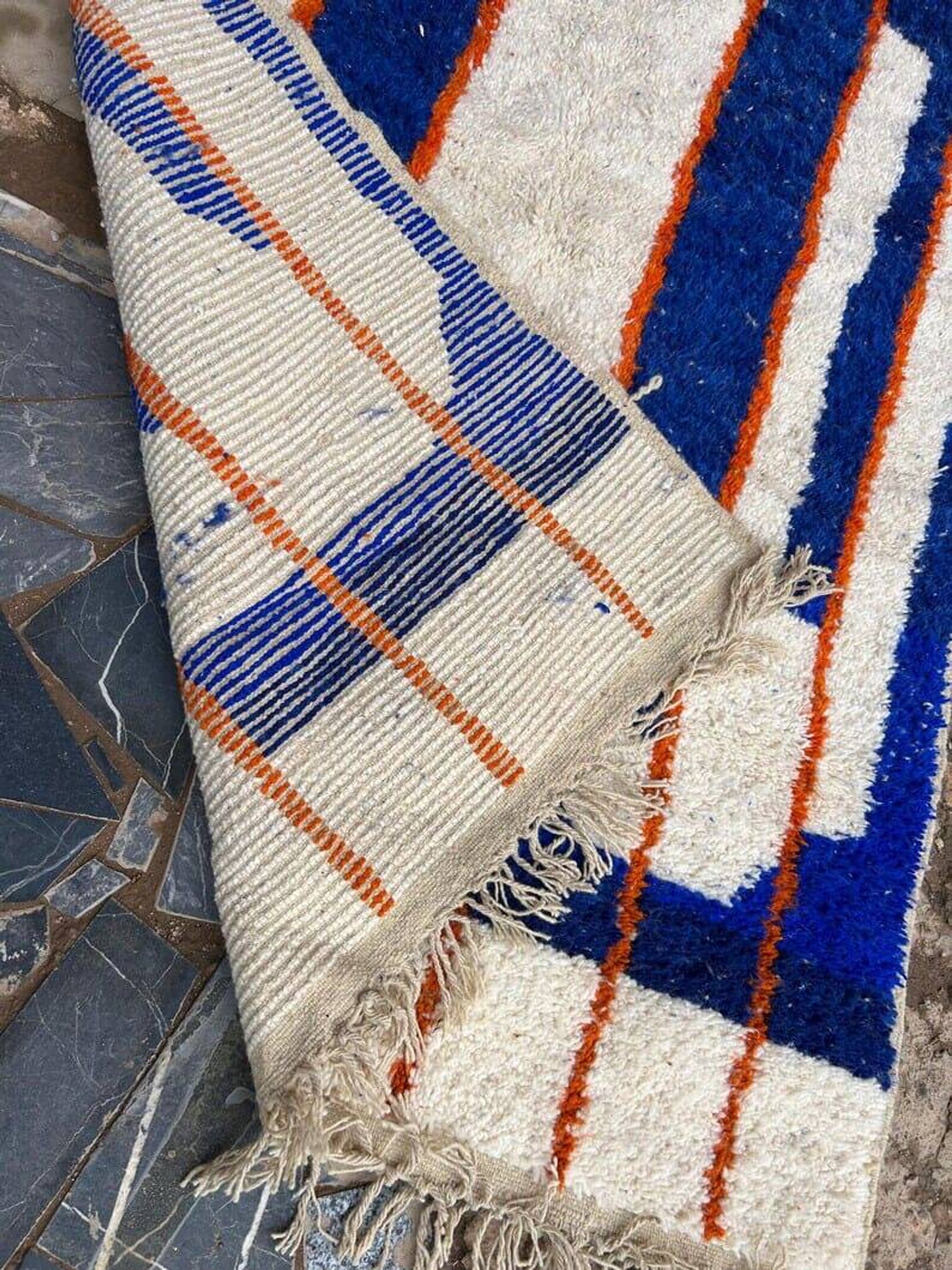 Handmade natural wool rug size 100 x 200 cm