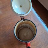 Cafetière ancienne émaillée