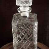 Whiskey decanter with cut sides