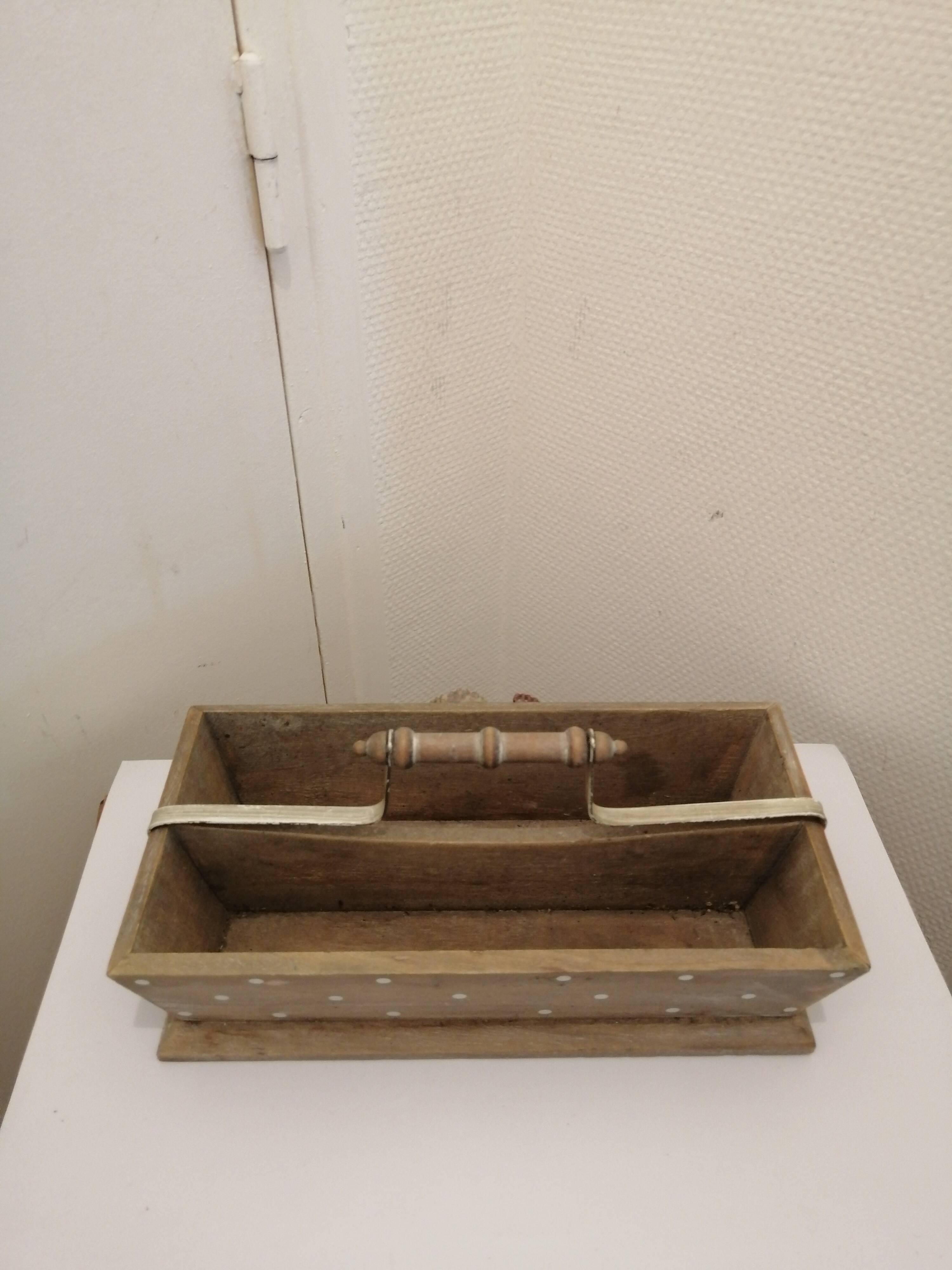 Panier a oeufs ou autres en bois vintage